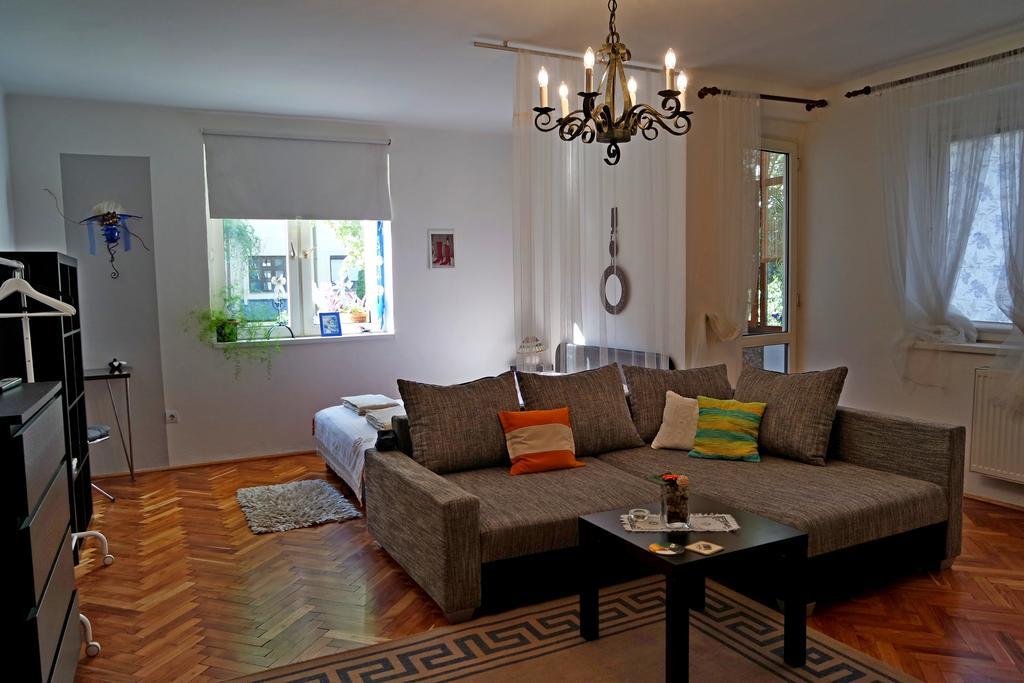 Belvarosi Studio Apartmán